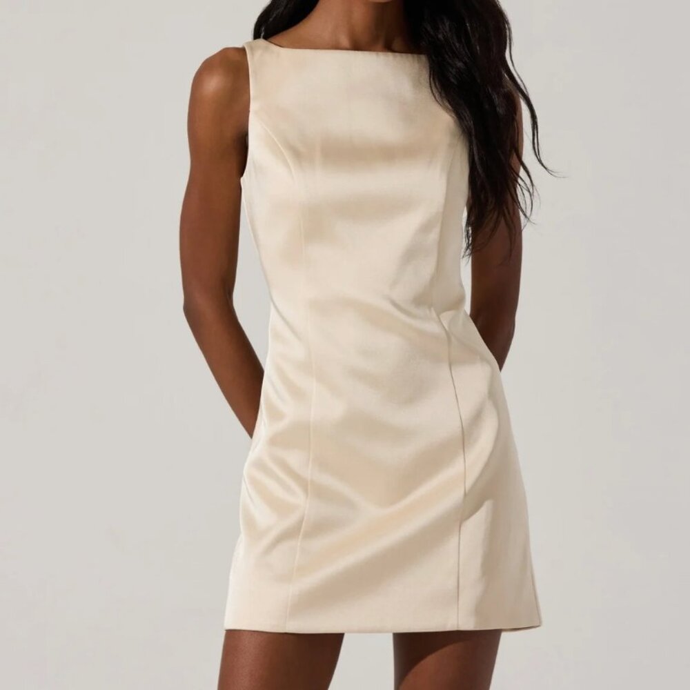 Alisanne by ASTR the Label